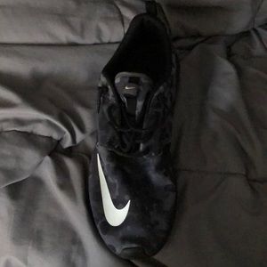 Nike roshe run dark grey camo